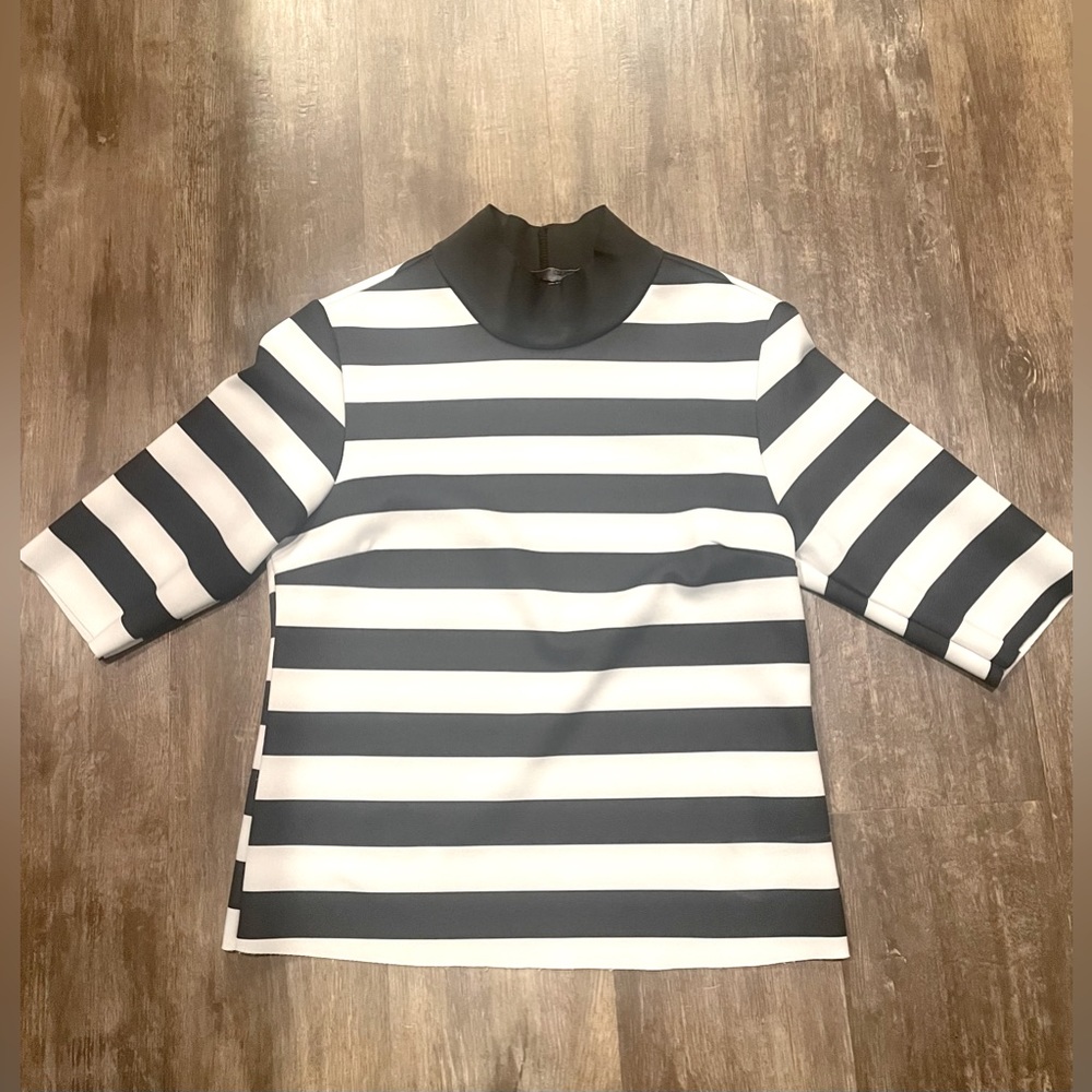 Zara black and white turtleneck 3/4 sleeve shirt